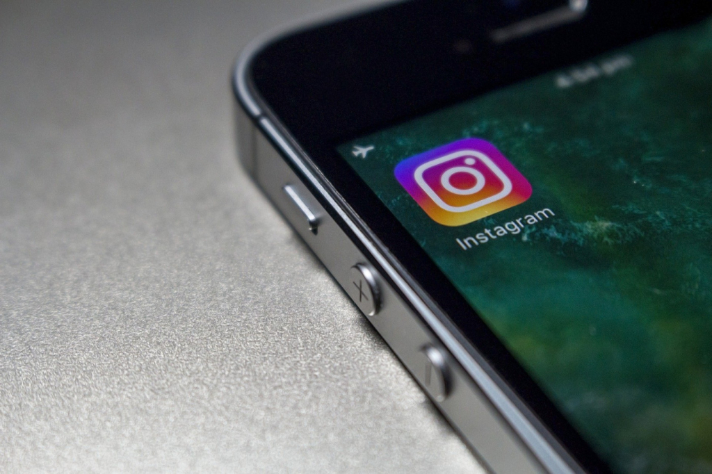 Instagram vai bloquear ofensas que trocam letras por números; veja como  usar recurso, Tecnologia