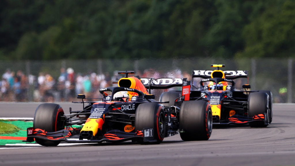 Max Verstappen liderou o treino livre do GP de Silverstone