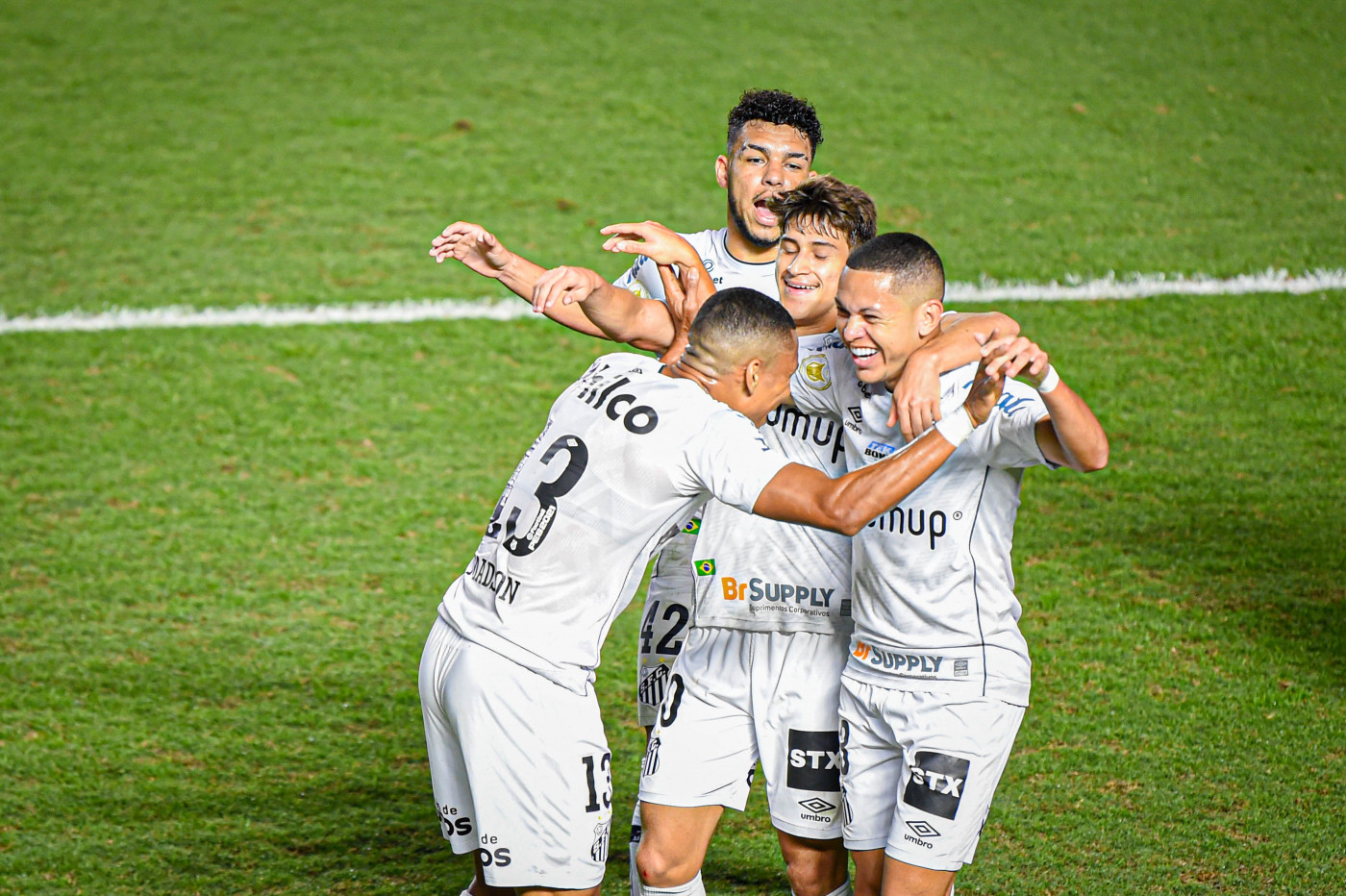 Confira como foi a transmissão da Jovem Pan do jogo entre Santos e Botafogo