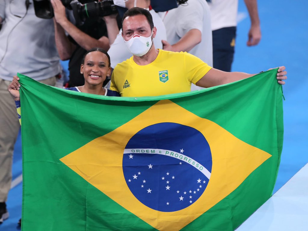 Tênis masculino de Santos é prata e feminino é bronze nos Jogos da