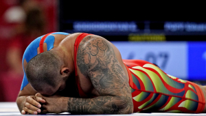 Eduard Soghomonyan foi derrotado na luta olímpica
