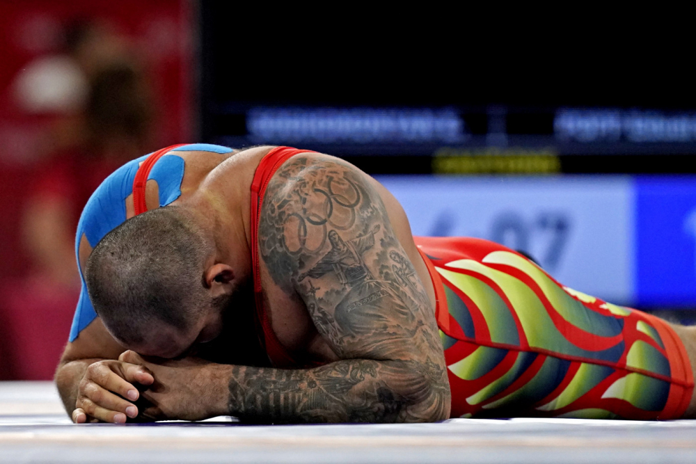 Eduard Soghomonyan foi derrotado na luta olímpica
