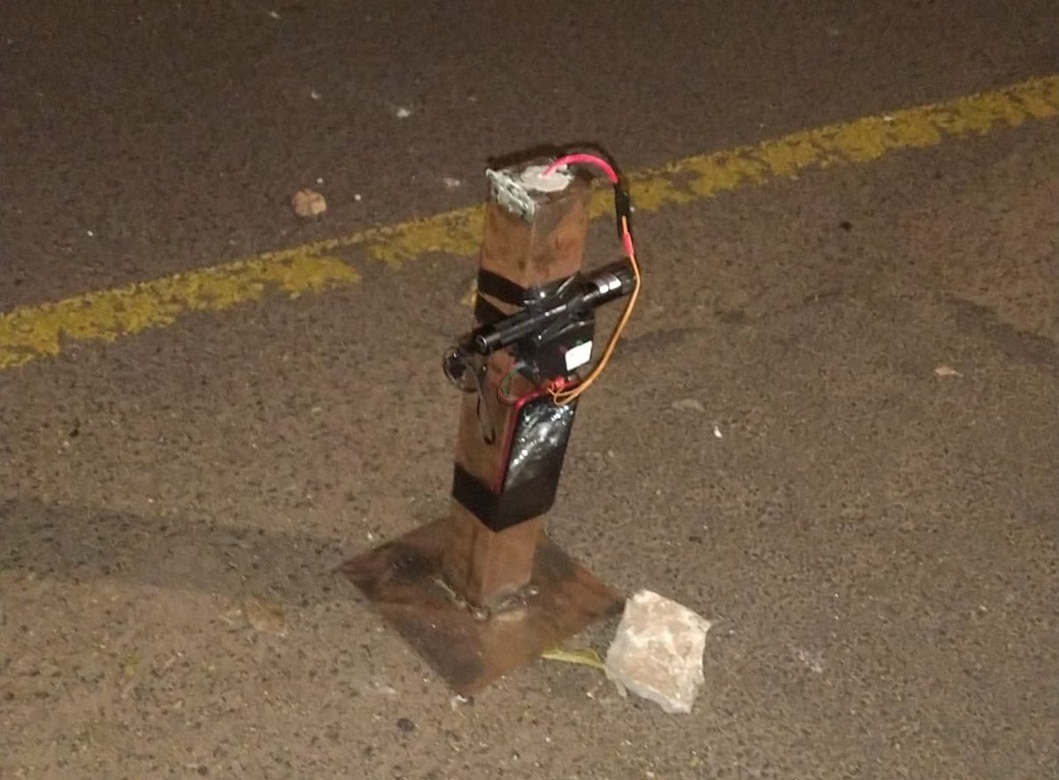 Imagem de perto de um dos explosivos colocados pela quadrilha que atacou Araçatuba