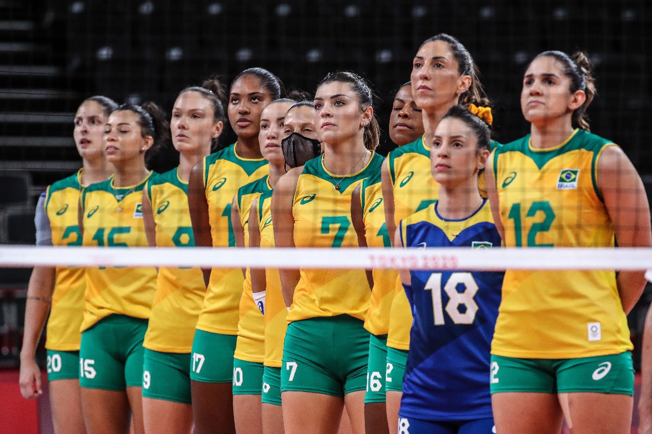 Zé Roberto convoca Brasil para Sul-Americano de vôlei feminino sem três que  disputaram a Tóquio-2020