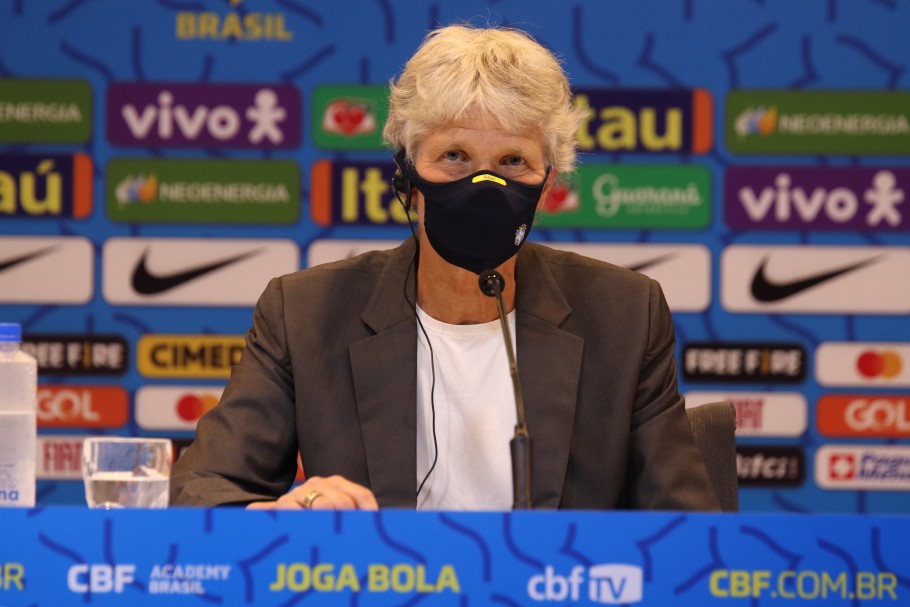 Pia Sundhage é a treinadora da seleção feminina