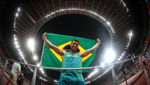 Thiago Braz ficou com a medalha de bronze no salto com vara na Tóquio-2020