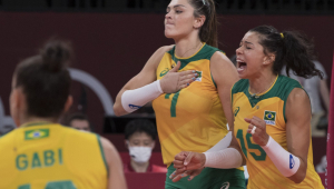 Sem Tandara, Brasil vence a Coreia do Sul por 3 sets a 0 e vai à final do vôlei feminino