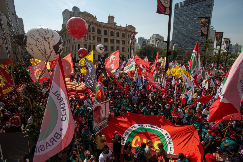 Manifestantes se reuniram no Vale do Anhangabaú, em São Paulo, para protestar contra o governo Bolsonaro, neste dia 7 de setembro de 2021