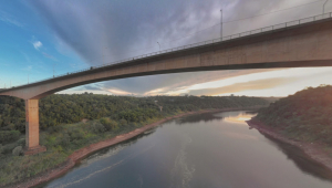 ponte que faz fronteira do brasil com a argentina