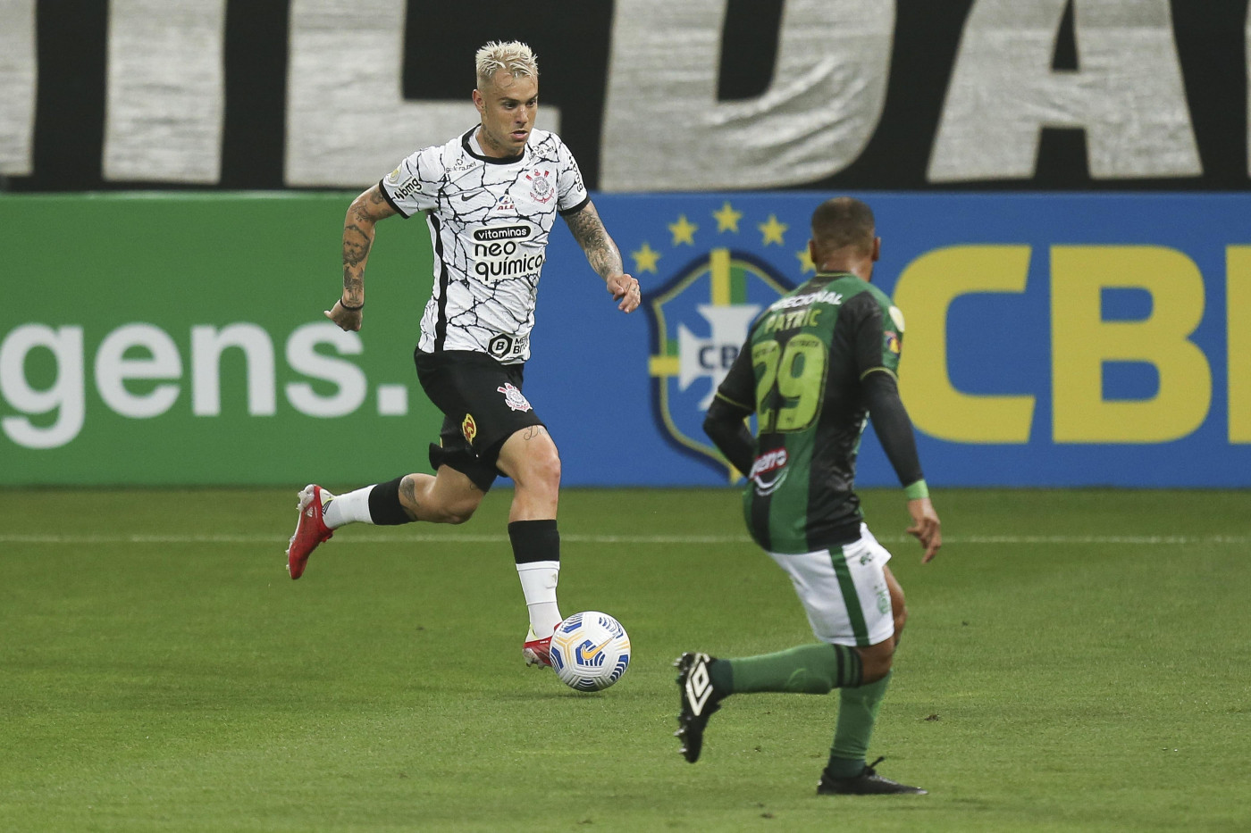 Roger Guedes durante o jogo entre Corinthians e América Mineiro realizado na Neo Química Arena em São Paulo, SP.