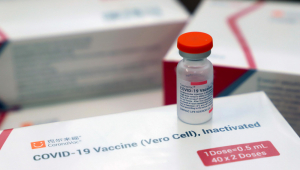 Vacina CoronaVac fabricada na China