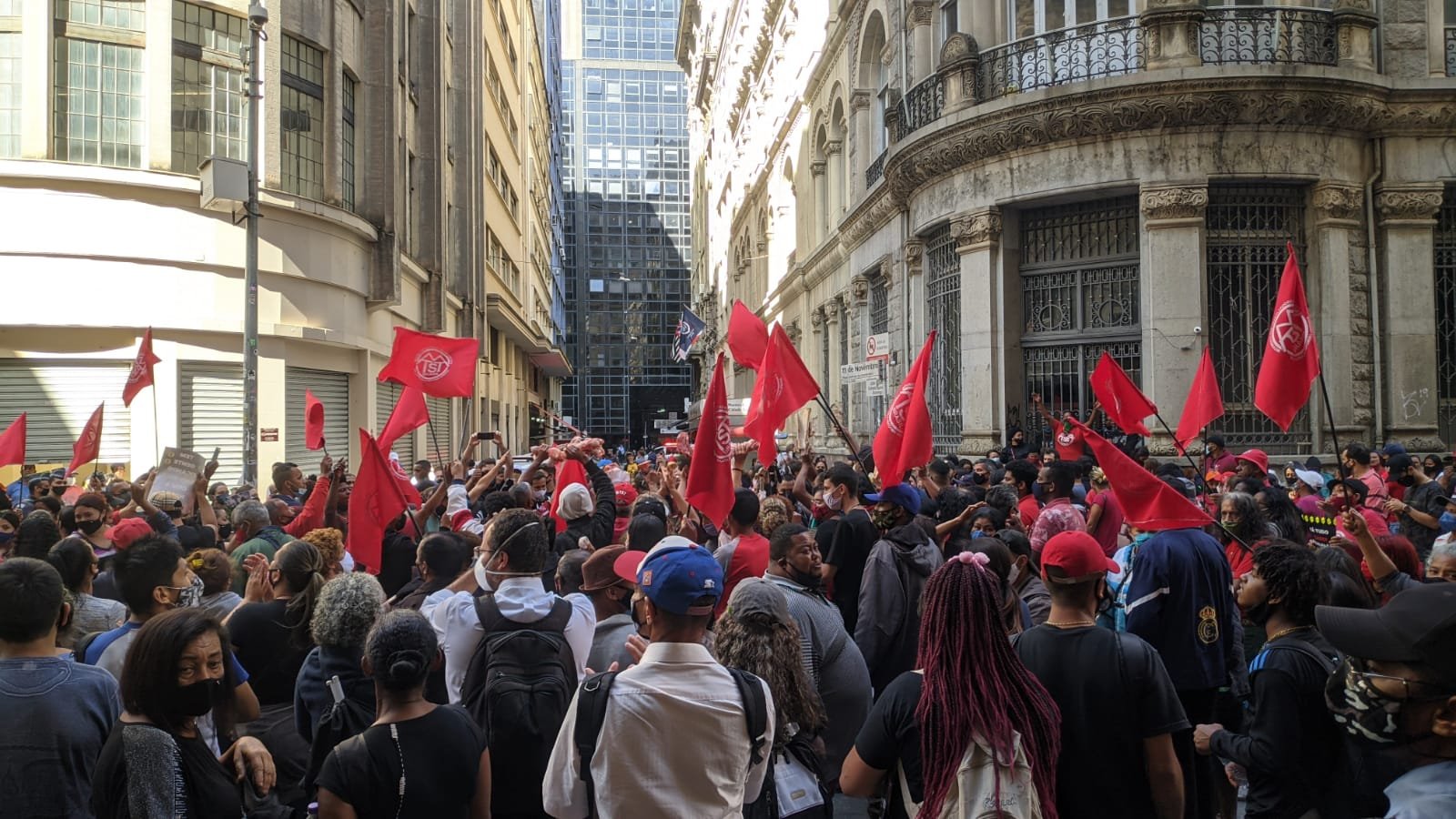 Manifestação do MTST na Bolsa de Valores de São Paulo