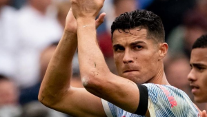 O jogador Cristino Ronaldo comemorando resultado da partida