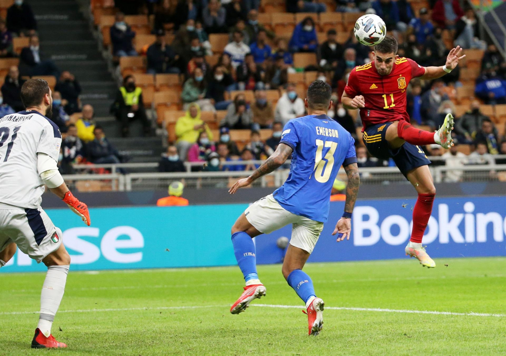 Ferrán Torres marcou duas vezes para a Espanha no duelo contra a Itália, válido pela semifinal da Liga das Nações