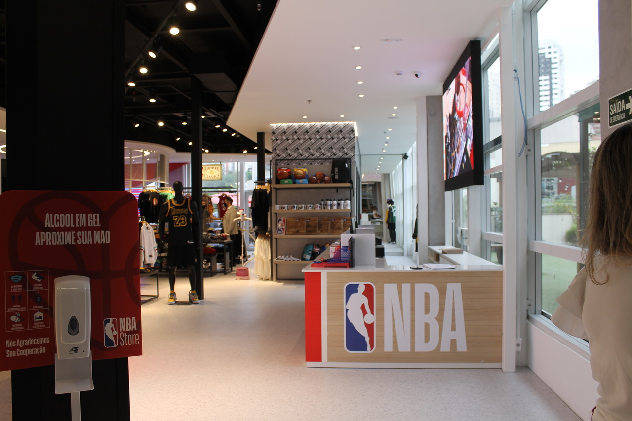 An NBA Store was inaugurated at the Morumbi Town Mall, in São Paulo,  Brazil, on October 28, 2021. The store, themed on the North American  basketball league, is NBA's largest franchise in