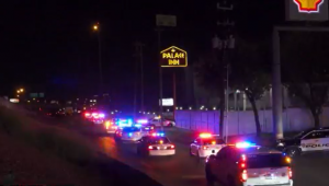 policiais morrem em emboscada no texas
