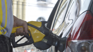 População já sente no bolso a redução do ICMS sobre o preço da gasolina