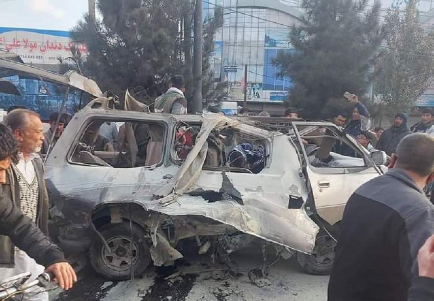 carro explodido no afeganistão