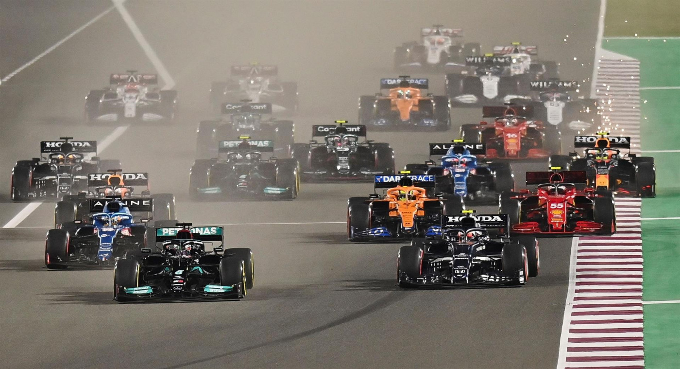 Carros da Fórmula 1 no GP do Catar