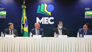Coletiva de imprensa sobre o ENEM 2021 na Esplanada dos Ministérios em Brasília