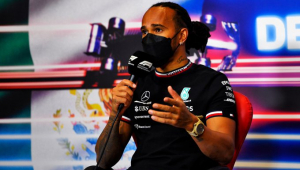 Hamilton joga a tolha e diz estar fora da briga pelo título na Fórmula 1: 'Não há dúvida sobre isso'