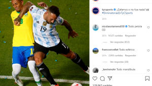 Otamendi acertou uma cotovelada no rosto de Raphinha durante Argentina x Brasil