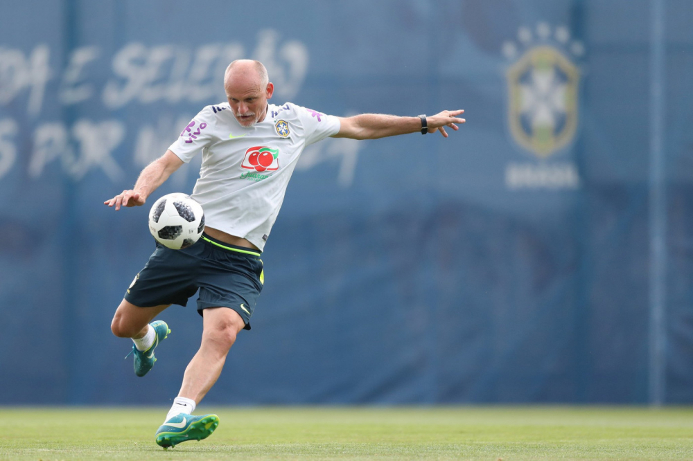 Taffarel, um espelho para a nova geração de goleiros do Brasil