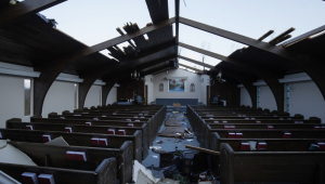 Igreja destruída por tornado na cidade de Mayfield, Kentucky, nos EUA