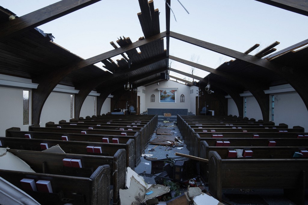 Igreja destruída por tornado na cidade de Mayfield, Kentucky, nos EUA