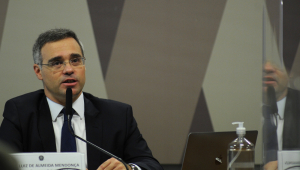André Mendonça durante sabatina na CCJ do Senado