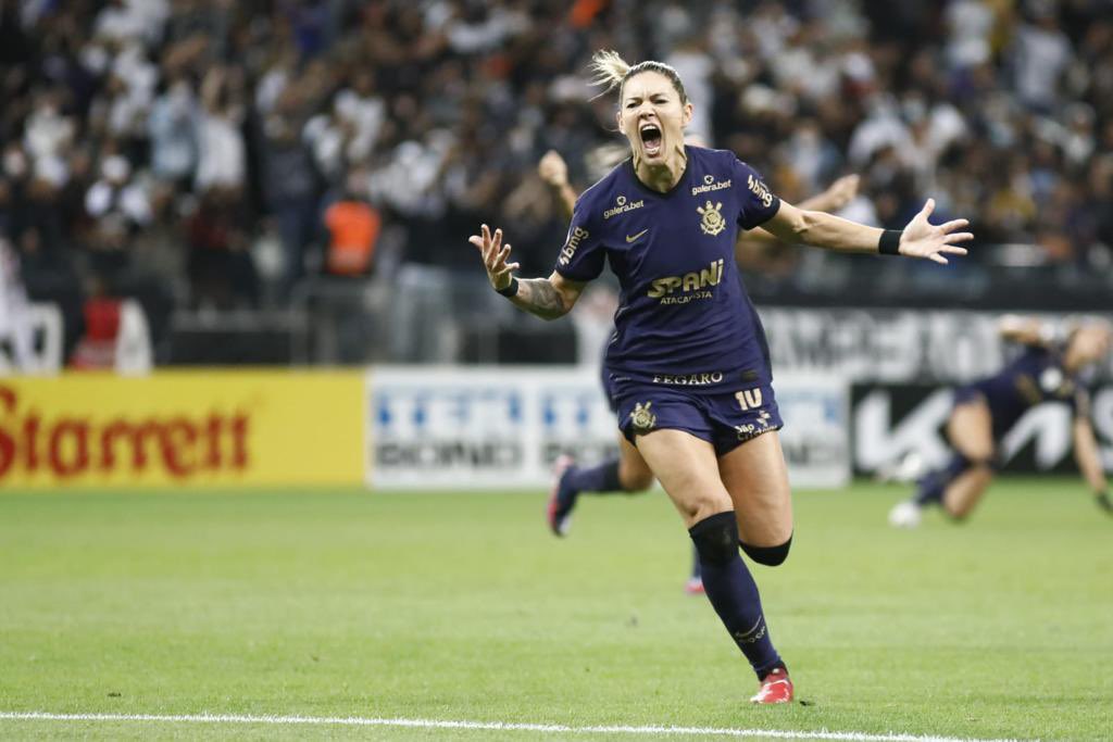 Camisa 10 do Corinthians feminino, Gabi Zanotti é a nova contratada da Umbro