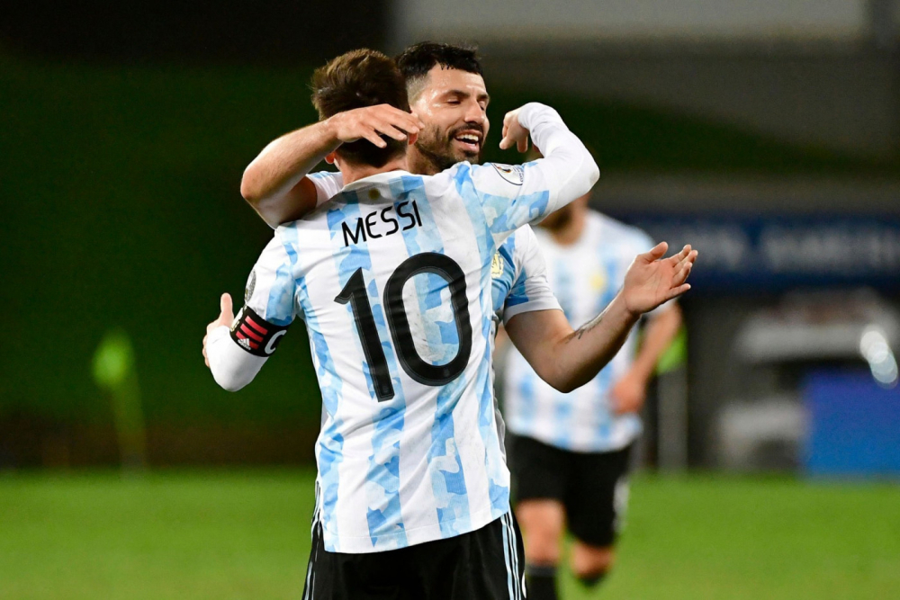 Lionel Messi e Sergio Aguero jogaram juntos na seleção argentina