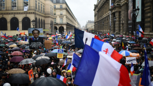 Manifestação contra vacinação na França
