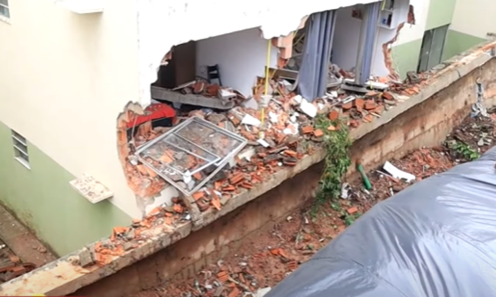 Muro desaba e atinge apartamentos no Maranhão