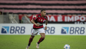 Matheuzinho lateral do Flamengo