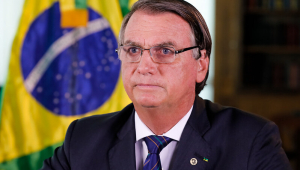 Bolsonaro culpa medidas de isolamento por inflação de 10,06% e fala em 'fenômeno global'