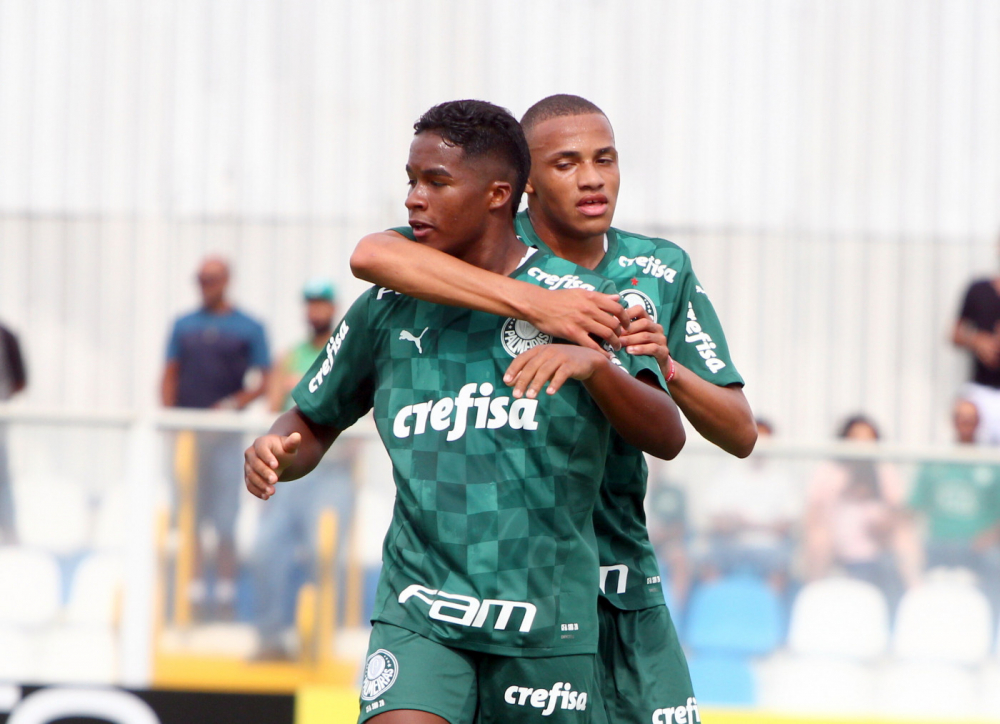Endrick marcou duas vezes para o Palmeiras na vitória sobre o Assu, na estreia da Copinha