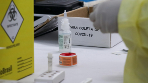 Teste de Covid 19 sendo realizado em Posto de Saúde, na cidade de São Paulo, SP