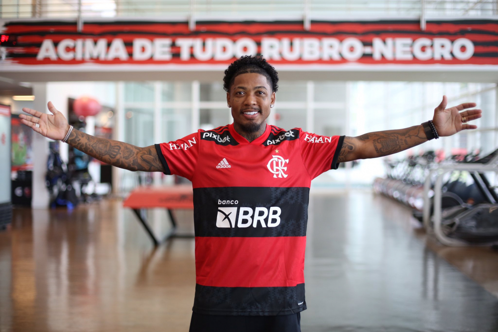 Marinho foi apresentado como novo reforço do Flamengo