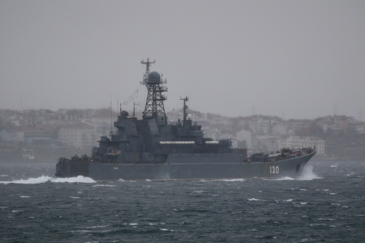 Navio russo no mar negro