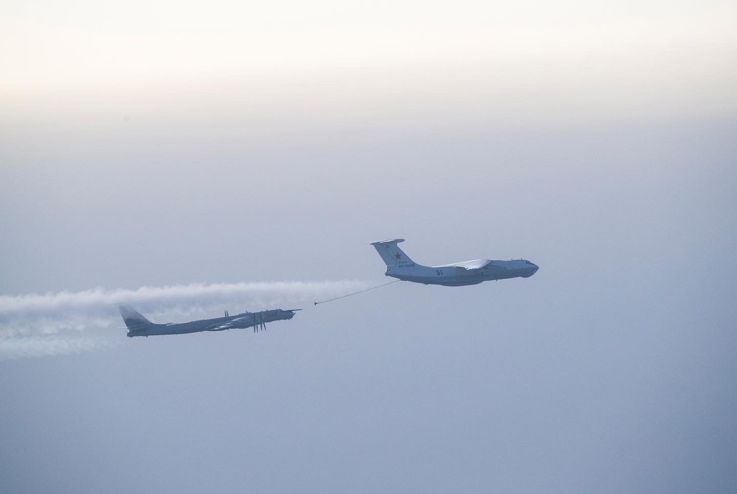 Aeronaves interceptam caças russos