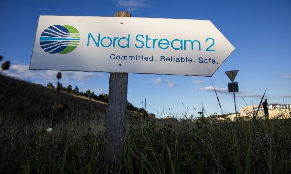 Bundeskanzlerin nennt Russland-Sanktionen „notwendige Maßnahmen“;  die Aussetzung von Nord Stream 2 verstehen