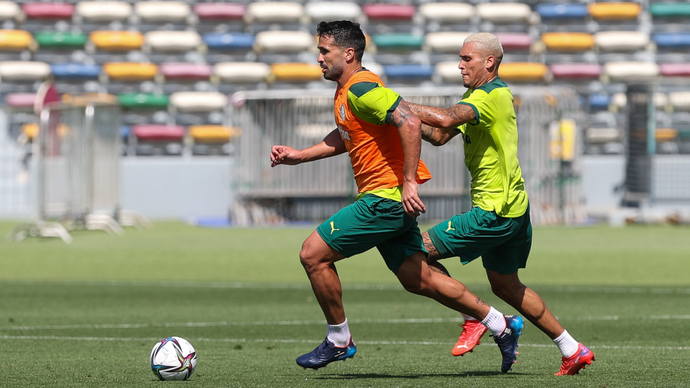 Luan e Navarro no treino do Palmeiras