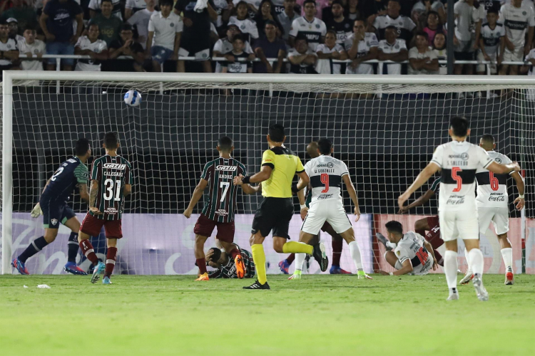 Nos pênaltis, Fluminense é eliminado da Copa Libertadores 3 0006f3e055005ee7f219482a689db946a1c83a25w