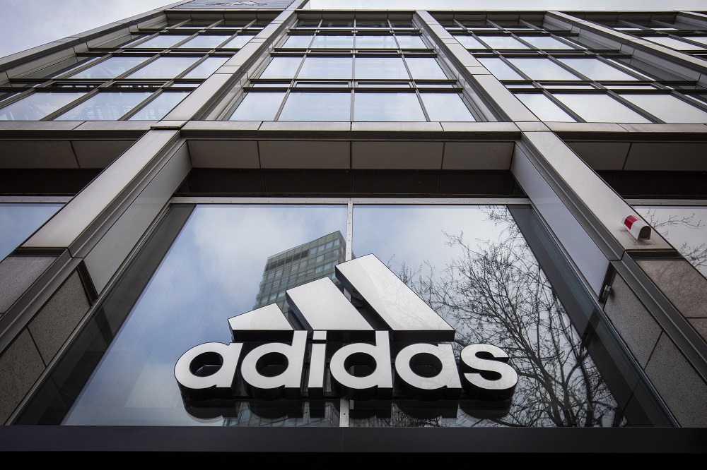 Adidas suspende contrato com a Federação Russa de Futebol