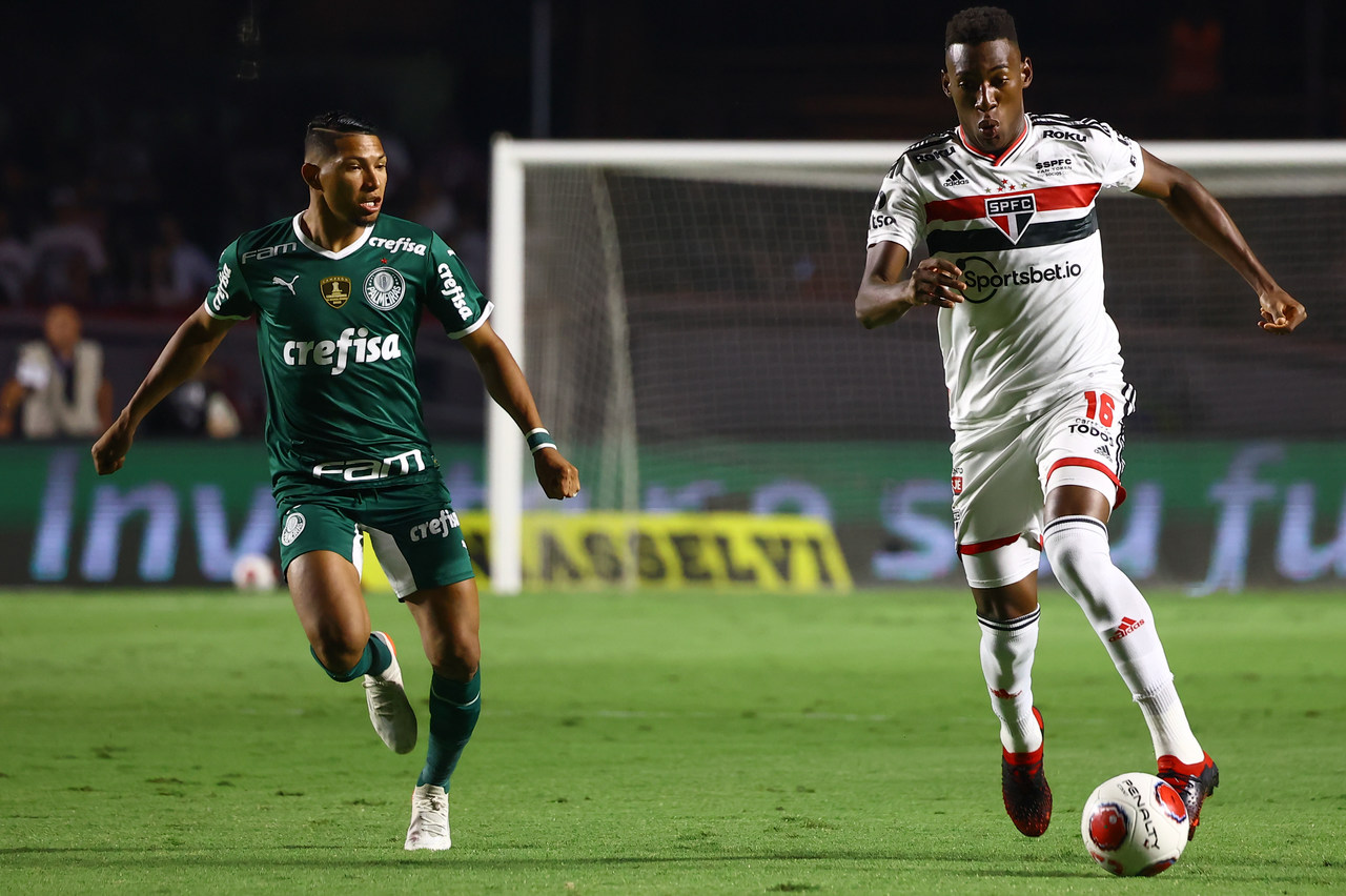 São Paulo 3 x 1 Palmeiras: Confira como foi o primeiro jogo da final do  Campeonato Paulista