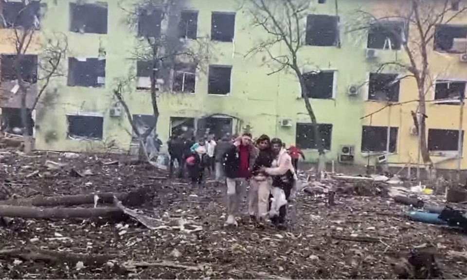 bombardeio a hospital na Ucrânia