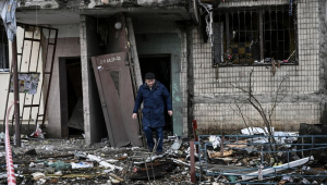 bombardeio em kiev