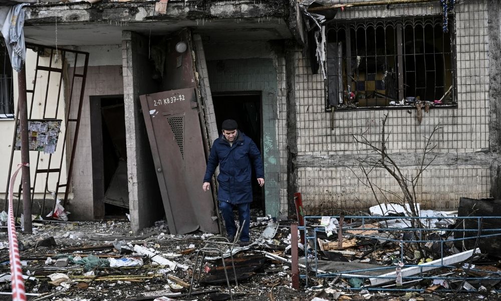 bombardeio em kiev