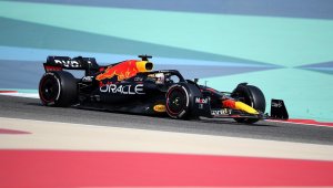 Max Verstappen foi o mais rápido do dia no GP do Bahrein